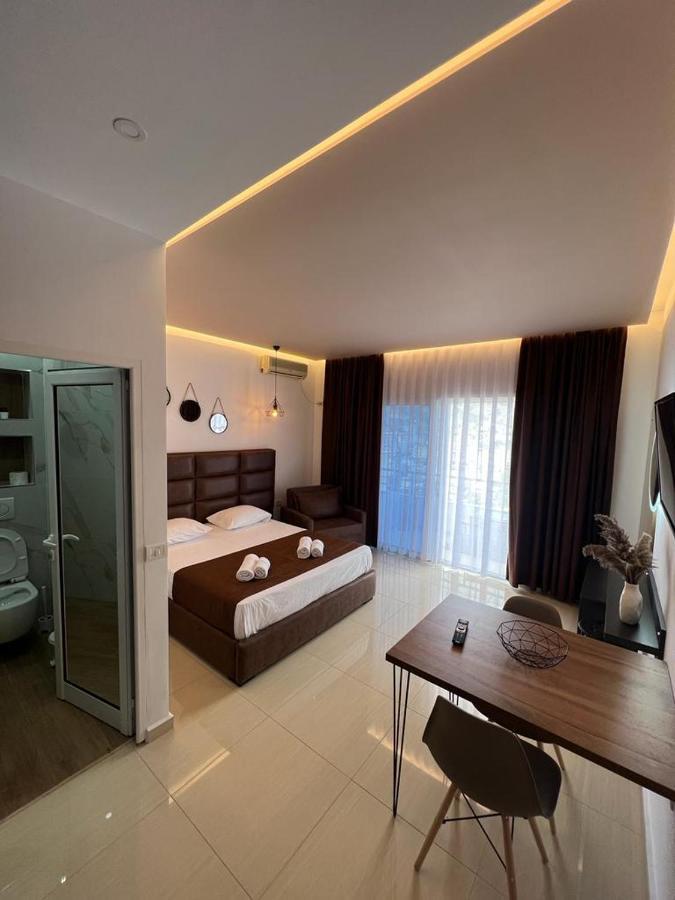 Apartments Sadiku With Sea View Sarandë Exterior foto