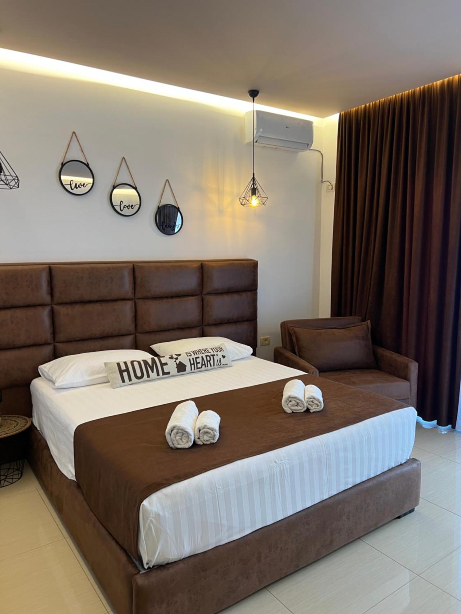 Apartments Sadiku With Sea View Sarandë Exterior foto